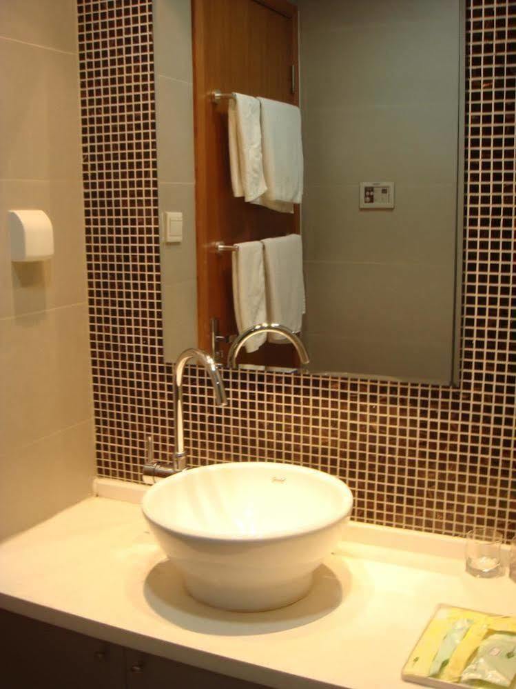 Xuan Yi Hotel Apartment Nankin Extérieur photo